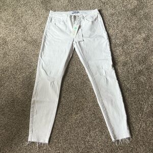 Just Black Denim white denim jeans thin, comfy size 26 women’s NWT